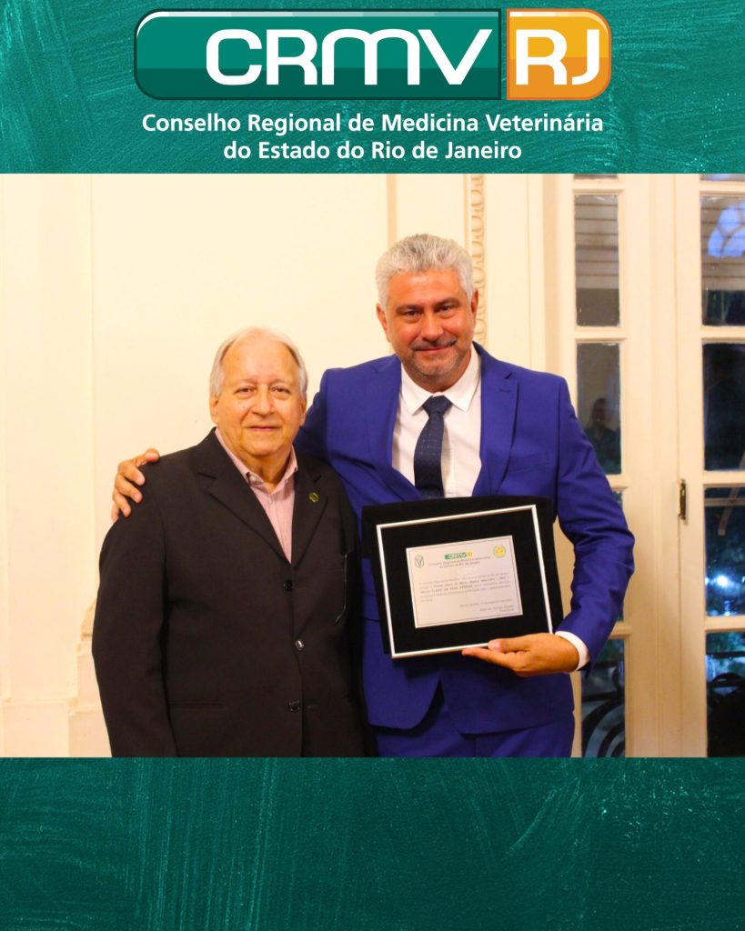 Dr. Carlos Alberto Magioli ao lado do homenageado dr. Abilio Flavio da Silva Pereira